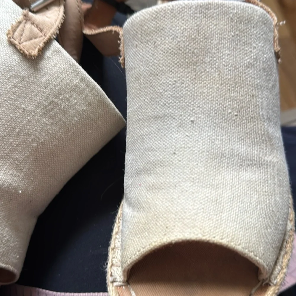 Toms tom’s monica